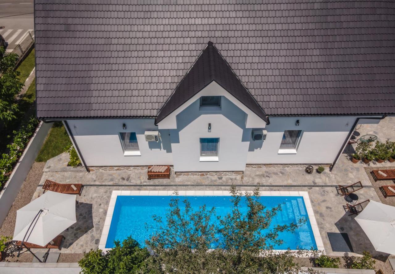 Vila Pobeda Banja Koviljača エクステリア 写真