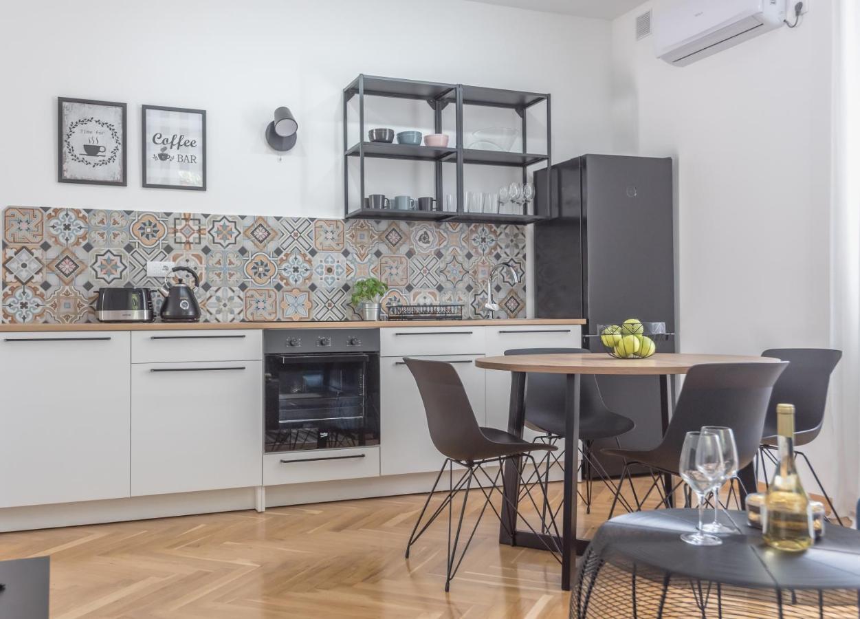 Vila Pobeda Banja Koviljača エクステリア 写真
